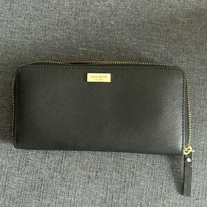 Kate Spade Black Wallet!!